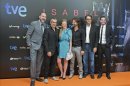 El equipo de actores de la serie Isabel, de Televisión Española, posa durante la presentación de la nueva temporada de la serie histórica, esta noche en la inauguración de la quinta edición del Festival de Radio y Televisión de Vitoria-Gasteiz. EFE