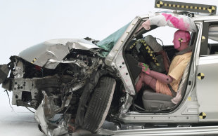 2013-Toyota-Camry-after-IIHS-crash-jpg_234353.jpg