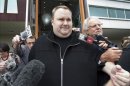 El fundador de Megaupload, Kim Schmitz o Kim Dotcom, tras obtener la libertad condicional en febrero de 2012. EFE/Archivo