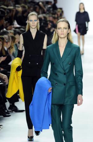 Models wears creations for Dior&#39;s ready-to-wear&nbsp;&hellip;