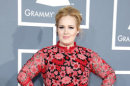 Gaun Cantik Adele di Grammy Awards 2013