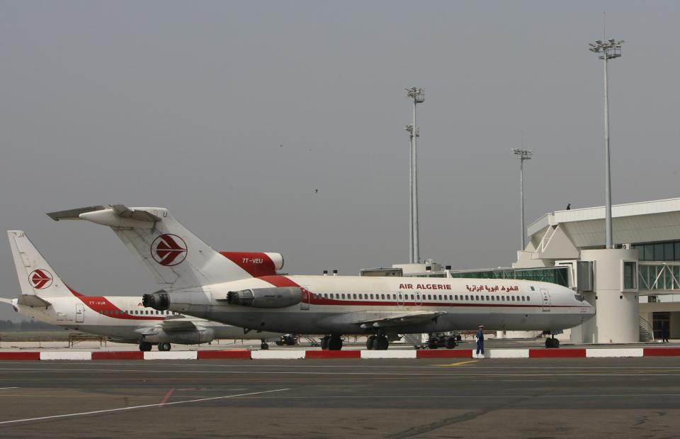 Air Algerie loses contact with plane over west Africa 418df246d8d2977ccd147a9e8dea973322e5f1f9