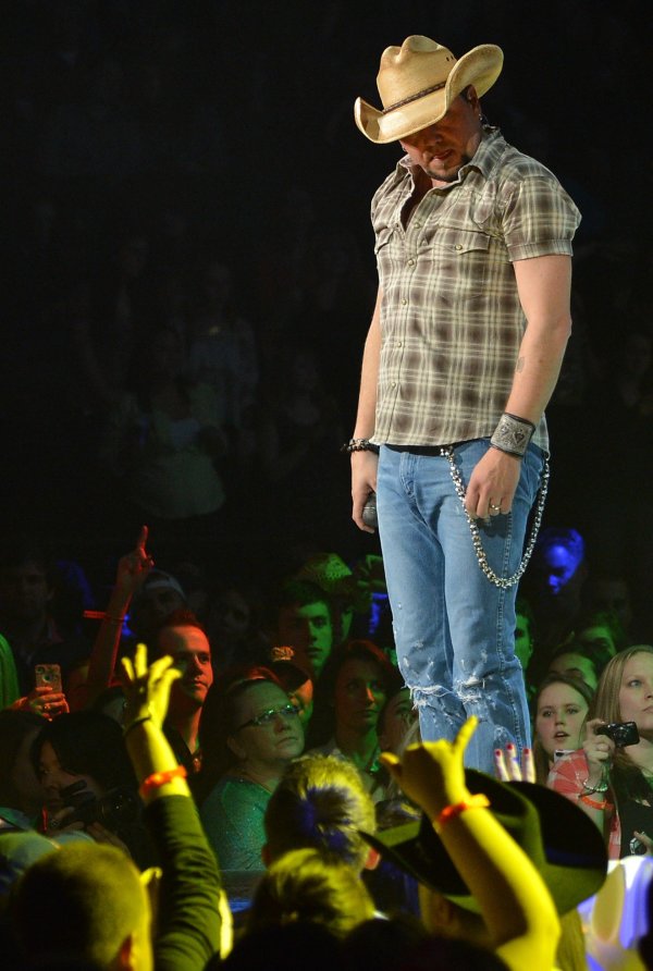 Jason Aldean - Night Train Tour 2013 - New York, NY | View photo ...