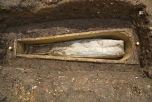 Medieval Coffin at King Richard III Site Holds … Another Coffin