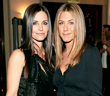 Jennifer Aniston Praises Friend Courteney Cox: &quot;She&#39;s Been There for Me Through Thick and Thin&quot;