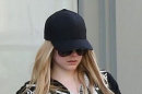 Chad Kroeger Lamar Avril Lavigne Dengan Berlian 14 Karat