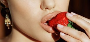 Strawberry Bisa Kurangi Risiko Jantung pada Wanita 2