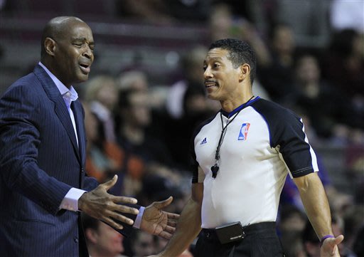 NBA referee Bill Kennedy reveals he is gay; Rajon Rondo alleged to have made slur to him 201210261959719691539-p2