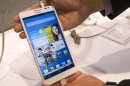 Huawei Luncurkan Ponsel Cerdas Layar Lebar