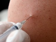 Dose única de vacina contra HPV evitaria câncer de útero, diz estudo