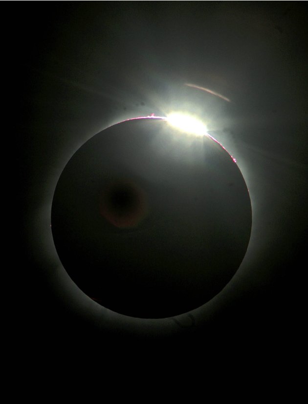 Spectacular solar eclipses