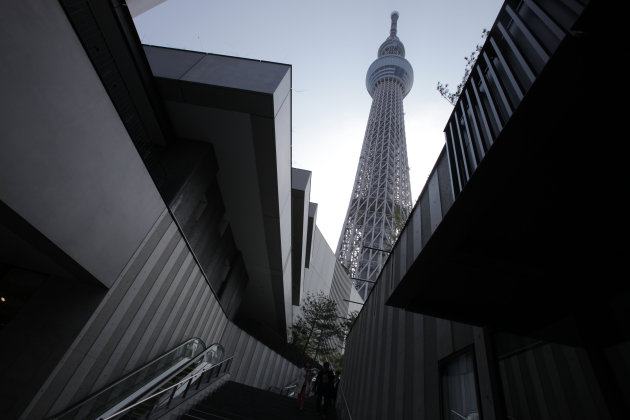 The Tokyo Sky Tree soars in Tokyo Tuesday, April 17, 2012. The world's tallest freestanding broadcast structure that stands 634-meter (2,080 feet) will open to the public in May. (AP Photo/Itsuo Inouy