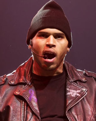 Chris Brown Deletes Entire Twitter Timeline Over Rihanna Comments!