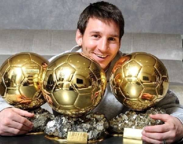 Seleçao brasileira Messi---Bola-de-Ouro-jpg_215351
