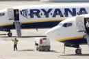 Un aereo Ryanair all'aeroporto di Girona in Spagna