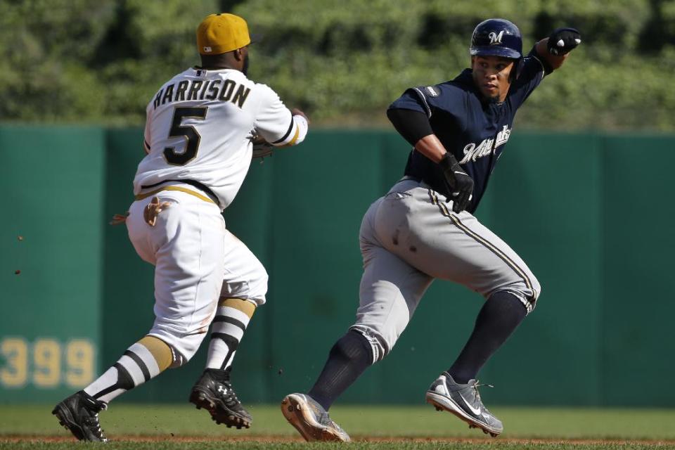 Pirates edge Brewers 1-0, move closer to playoffs