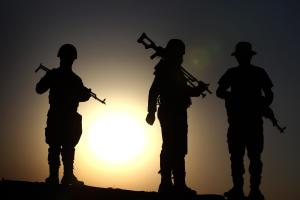Iraqi Kurdish Peshmerga fighters take position on the &hellip;
