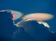 This "fire rainbow," or iridescent cloud, was captured in a photo taken on Tuesday (July 31) over South Florida.