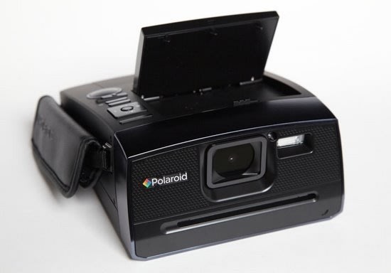 Polaroid 推出新一代拍立得 Z340