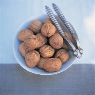 Dr. Oz&#39;s top trending superfoods, plus his recipe for Turkish walnuts  