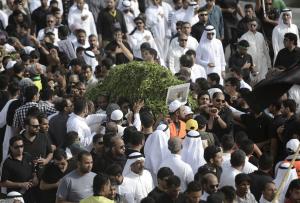 Shi&#39;ite Muslims carry the coffin of a Saudi man &hellip;