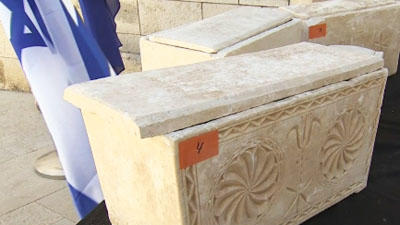 11 ancient burial boxes recovered in Israel C8d76469f3667a3be7a3bec95fc61b30