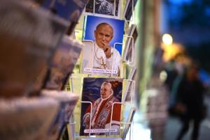 Postcards bearing pictures of late popes John Paul&nbsp;&hellip;