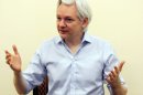 Assange disse que o Partido WikiLeaks apresentará sete candidatos para a câmara alta