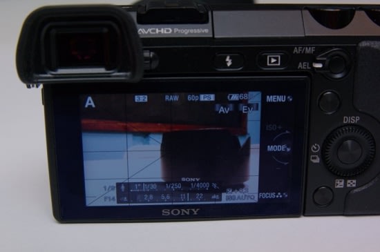 跨準專業與隨手拍於一身， Sony NEX-7 動手玩