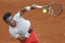 Nadal pasa a la tercera ronda de Roland Garros cediendo otra vez un set