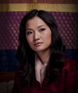 Introducing Jetsun Pema: Bhutan&#39;s Commoner-turned-Queen 