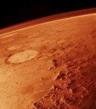 Des équipes de chercheurs, en analysant les échantillons de Curiosity, auraient découvert que Mars aurait pu perdre son atmosphère à cause d'une collision avec un objet de la taille de Pluton