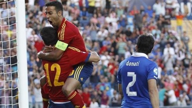Thiago celebra un gol a Italia.