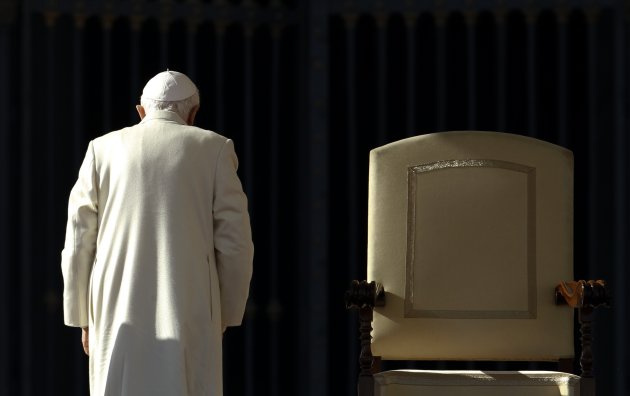 Pope Benedict XVI leaves at the end of his weekly audience in Saint Peter's Square at the Vatican November in this 16, 2011 file photo. Pope Benedict said on February 11, 2013 he will resign on Feb 28 because he no longer has the strength to fulfill the duties of his office, becoming the first pontiff since the Middle Ages to take such a step. REUTERS/Stefano Rellandini/Files (VATICAN - Tags: RELIGION) ATTENTION EDITORS - PICTURE 11 OF 14 TO MATCH ANNOUNCEMENT OF POPE BENEDICT XVI'S RESIGNATION