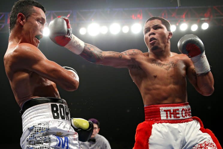 Gevonta Davis (R), shown during a win last year over Guillermo Avila, has overcome a rough upbringing to land a world title shot on Saturday against Jose Pedraza. (Getty Images)