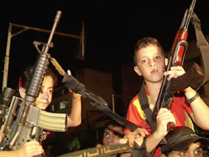 Raw: Gaza Residents Celebrate Ceasefire