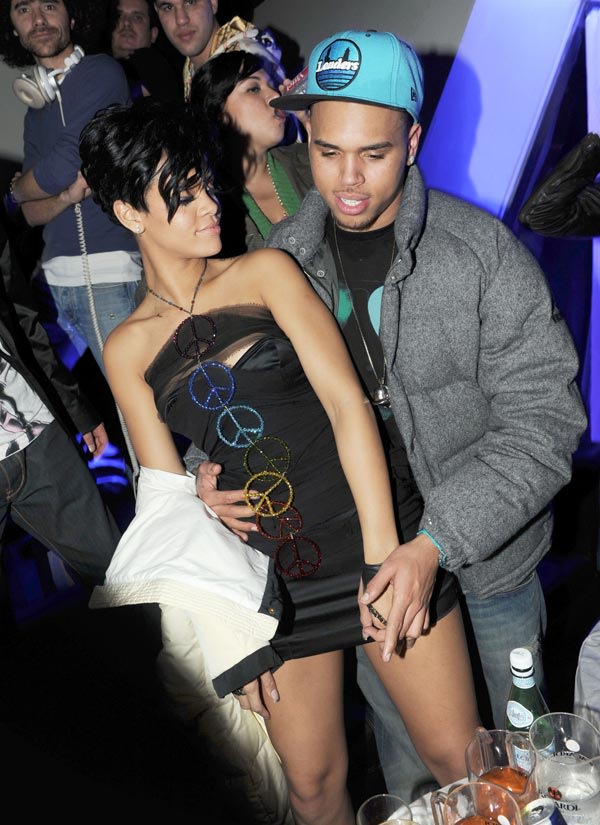 Chris Browns Lovers Team Up  Tell Rihanna To Take Him Back