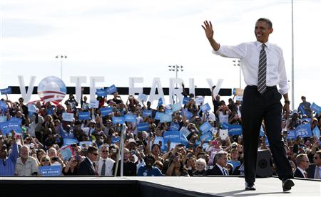 Obama, Romney take aim at key Midwestern swing states - Yahoo! News
