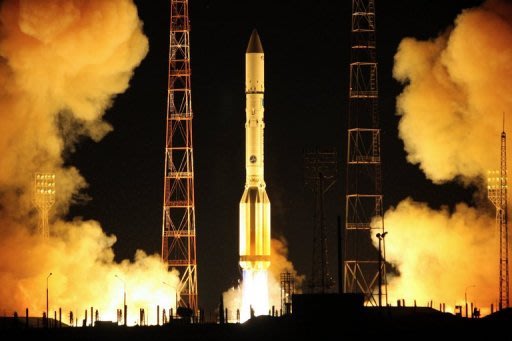 Un cohete Proton-M despega del cosmódromo de Baikonur (Kazajistán) el 3 de noviembre de 2012. Un cohete Zenit-3SL de fabricación rusa y ucraniana lanzado desde una base del Pacífico y que transportaba un satélite estadounidense de telecomunicaciones Intelsat 27 cayó al océano poco después de despegar, anunció este viernes la empresa rusa Energuia