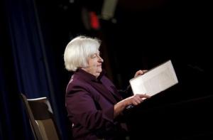 Fed says U.S. economy strong enough to handle rate hike - Yahoo News