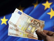 يوروهات بصورة التقطت في بروكسل يوم 28 نوفمبر تشرين 2011 - رويترز